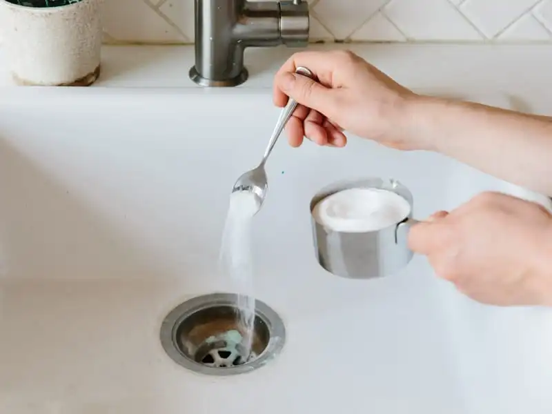 How to Clean a Bathtub Drain